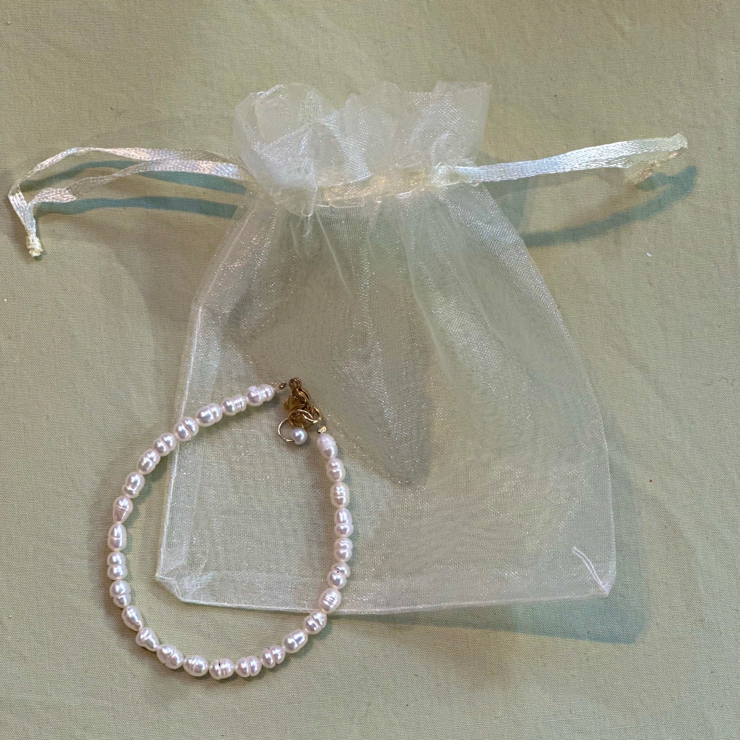 Bracelet perles d'eau douce HÉRA